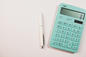 מי אתה שלום עמירה יועץ המשכנתאות שחוסף . מס הכנסה 2026, מדרגות מס, חישוב נטומאות אלפי שקלים ללקוחותיו